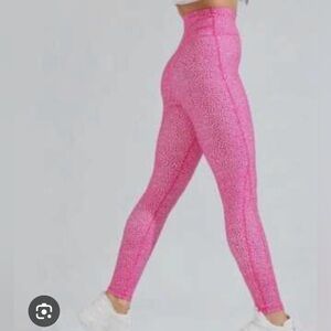 NWOT - BuffBunny Miami Bossy Print Legacy Leggings